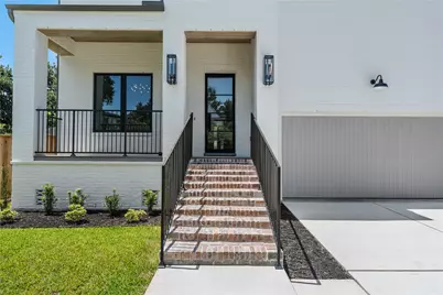 4009 Newshire Drive, Houston, TX 77025 - Photo 2