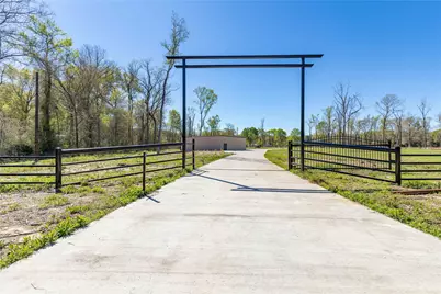 168 County Road 470, Dayton, TX 77535 - Photo 2