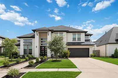 9911 Regal Bend Drive, Missouri City, TX 77459 - Photo 2