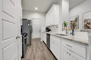 515 Emerald Thicket Ln, Houston, TX 77336 - Photo 12