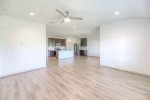 2630 Vanilla Sky Ln, Texas City, TX 77568 - Photo 10