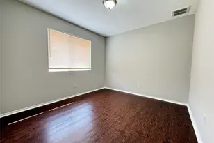 2403 Chalet Rd, Houston, TX 77038 - Photo 14