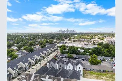 603 Skyland Terrace Way, Houston, TX 77009 - Photo 42