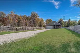 898 Rd 3556, Cleveland, TX 77327 - Photo 38