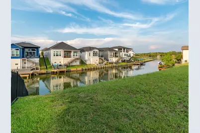 10724 S Lake Mist Lane, Willis, TX 77318 - Photo 6