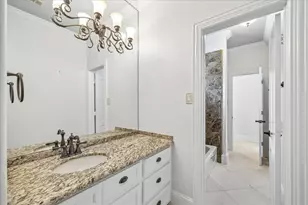 4802 Saxon St, Bellaire, TX 77401 - Photo 46