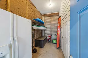 422 Windward Way, Tiki Island, TX 77554 - Photo 24