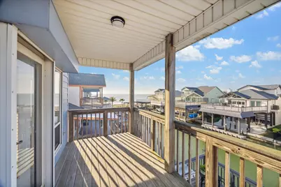 422 Windward Way, Tiki Island, TX 77554 - Photo 32