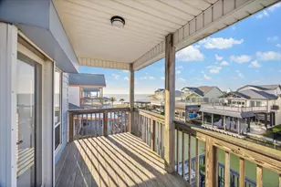 422 Windward Way, Tiki Island, TX 77554 - Photo 32