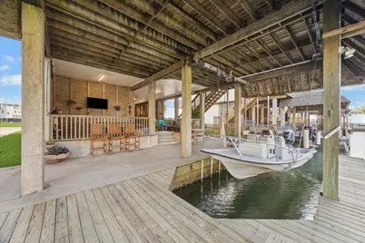 422 Windward Way, Tiki Island, TX 77554 - Photo 28
