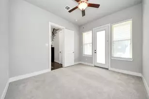 5720 Petty St, Houston, TX 77007 - Photo 4