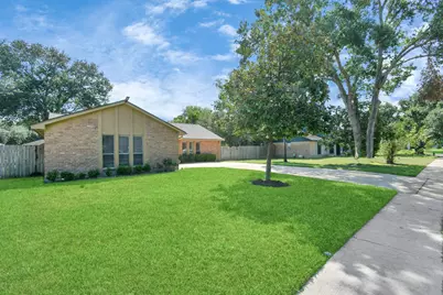 11506 Barwood Bend Drive, Houston, TX 77065 - Photo 38