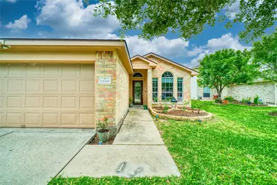 12043 Green Butte Court, Houston, TX 77044 - Photo 4