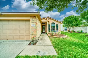 12043 Green Butte Ct, Houston, TX 77044 - Photo 4