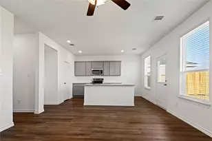 814 Stoney Pt Ln, Dayton, TX 77535 - Photo 12