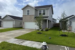 814 Stoney Pt Ln, Dayton, TX 77535 - Photo 2