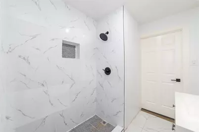 2305 Wilshire Street, Hockley, TX 77023 - Photo 12