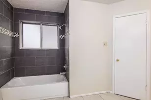 4930 Shadowdale Dr, Houston, TX 77041 - Photo 16