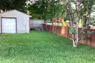 10906 White Thorn St St, Houston, TX 77016 - Photo 26