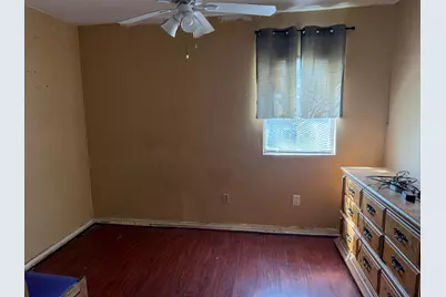 4809 Wenda Street, Houston, TX 77033 - Photo 6