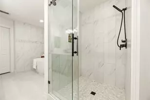 5728 Petty St, Houston, TX 77007 - Photo 22