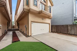 5728 Petty St, Houston, TX 77007 - Photo 4