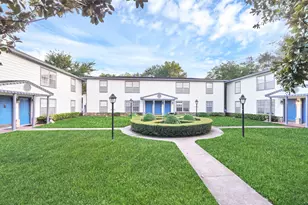 218 W 15th St, Houston, TX 77008 - Photo 1