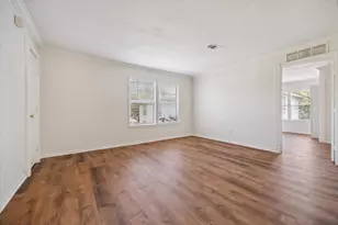 218 W 15th St, Houston, TX 77008 - Photo 14