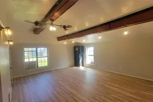 2960 Call St, Vidor, TX 77662 - Photo 32