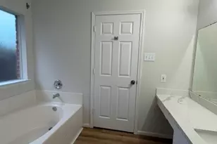 3411 N Wheatstalk Ln, Pearland, TX 77581 - Photo 12