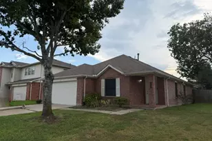 3411 N Wheatstalk Ln, Pearland, TX 77581 - Photo 2