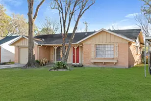 11218 Rebel Rd, Houston, TX 77016 - Photo 2