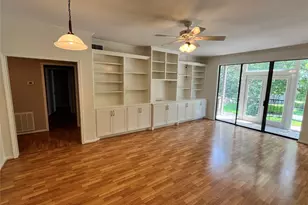 2425 Underwood St, Houston, TX 77030 - Photo 2