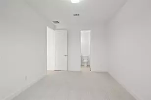 124 Peninsula Pt Dr, Montgomery, TX 77356 - Photo 20