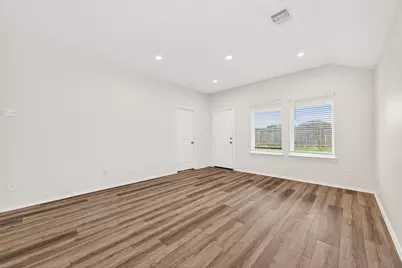 1710 Legacy Hills Drive, Houston, TX 77067 - Photo 4
