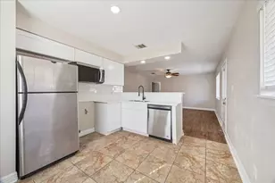 1808 Wren Dr, League City, TX 77573 - Photo 10