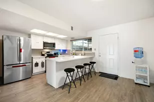 7272 Crownwest St, Houston, TX 77072 - Photo 6