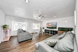 7414 Battlewood Dr, Houston, TX 77040 - Photo 12