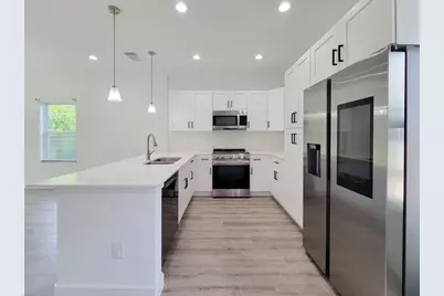 7813 Hirsch Road #B, Houston, TX 77016 - Photo 6