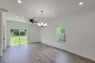 7813 Hirsch Rd, Houston, TX 77016 - Photo 14