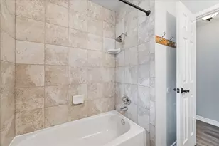 320 Creek Bend Dr, League City, TX 77573 - Photo 24