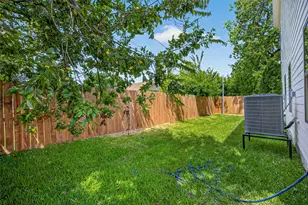 415 Neyland St, Houston, TX 77022 - Photo 40
