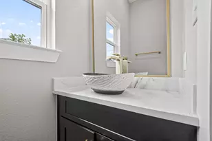 415 Neyland St, Houston, TX 77022 - Photo 20