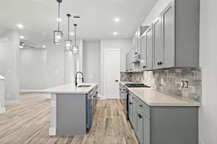 232 W 28th St, Houston, TX 77008 - Photo 8