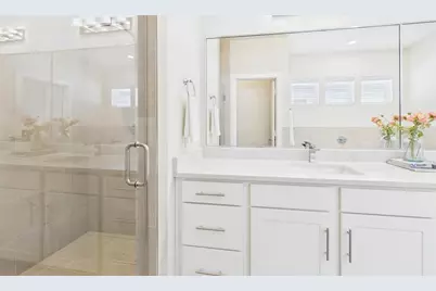 137 Eastwood Street, Houston, TX 77011 - Photo 10