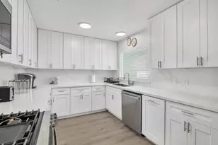 1703 Ansbury Dr, Houston, TX 77018 - Photo 10