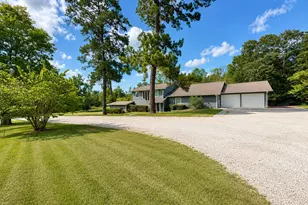 903 S Houston Ave, Livingston, TX 77351 - Photo 2