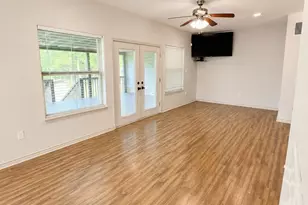 903 S Houston Ave, Livingston, TX 77351 - Photo 12