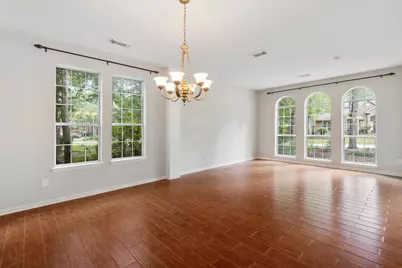 150 W Bristol Oak Circle, The Woodlands, TX 77382 - Photo 8