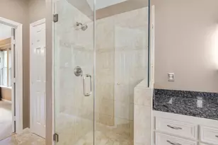 150 W Bristol Oak Cir, The Woodlands, TX 77382 - Photo 28
